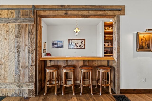 190 Sagittarius Skyway, Emigrant, MT 59027