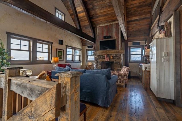 190 Sagittarius Skyway, Emigrant, MT 59027