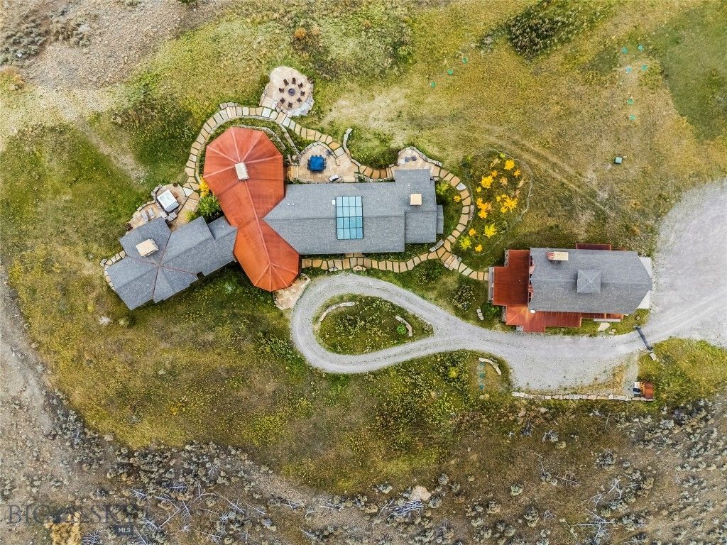 190 Sagittarius Skyway, Emigrant, MT 59027 photo 17