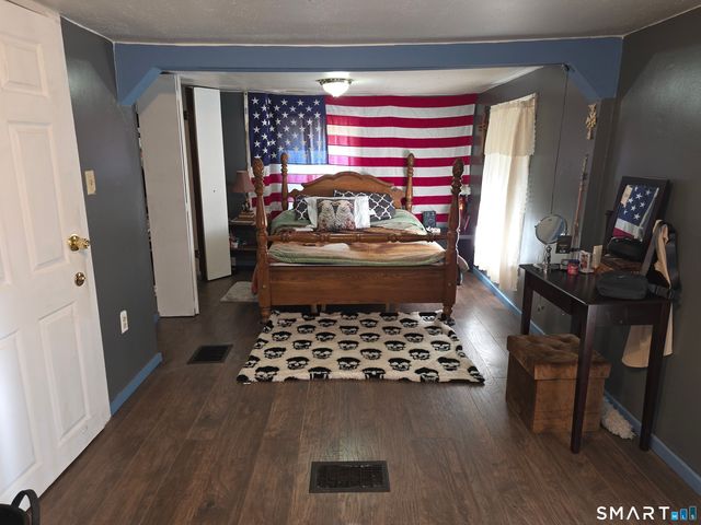 48 Alling Street, Hamden, CT 06517