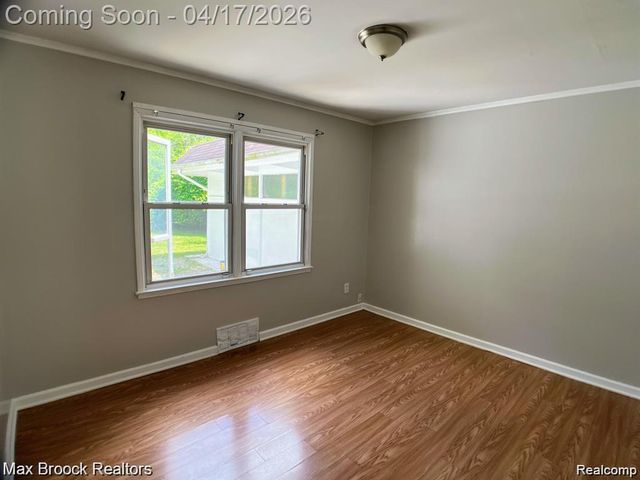 22120 Condon Street, Oak Park, MI 48237