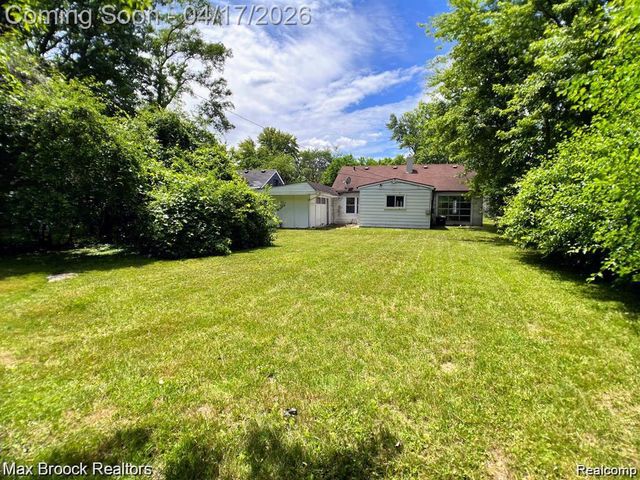 22120 Condon Street, Oak Park, MI 48237