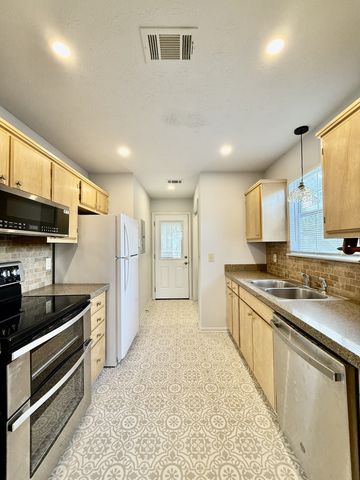 3235 Dockside Dr, Hermitage, TN 37076