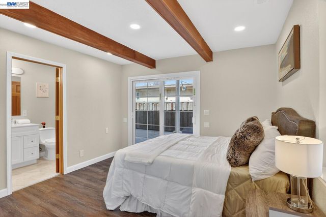 320 Monmouth Dr, Milpitas, CA 95035