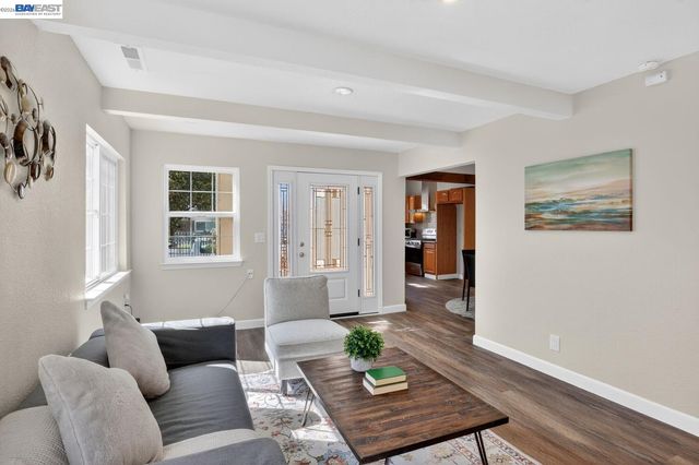 320 Monmouth Dr, Milpitas, CA 95035