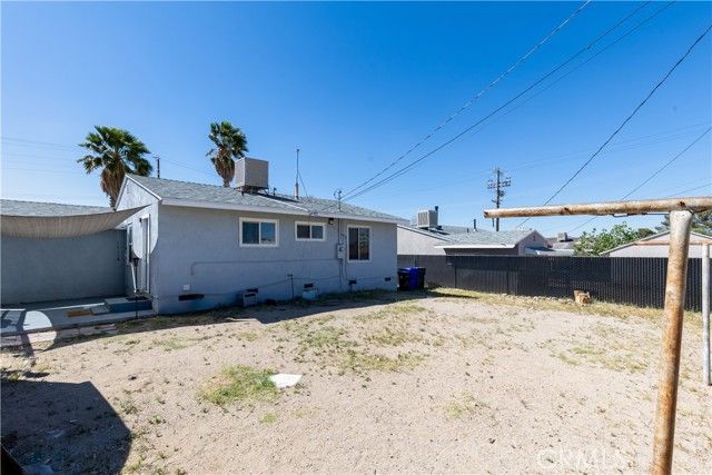 571 Lillian, Barstow, CA 92311