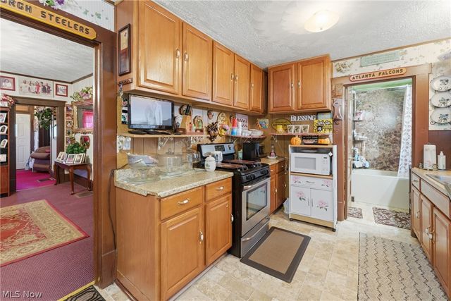 913 7th Street NW, Canton, OH 44703