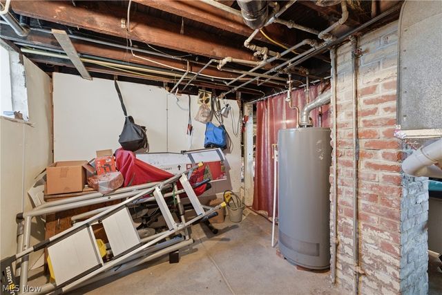 913 7th Street NW, Canton, OH 44703