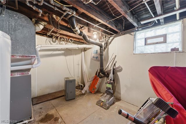 913 7th Street NW, Canton, OH 44703