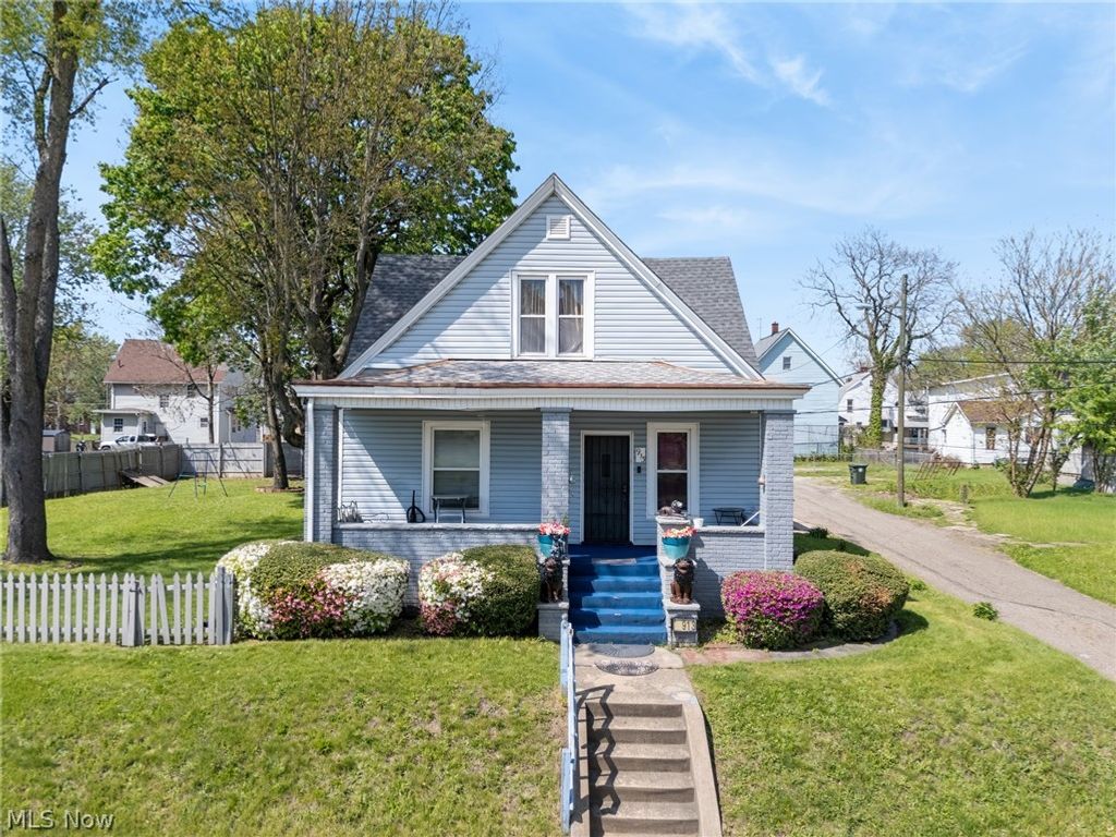 913 7th Street NW, Canton, OH 44703
