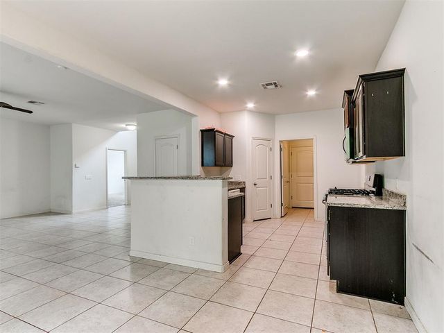 10812 SW 33rd, Yukon, OK 73099
