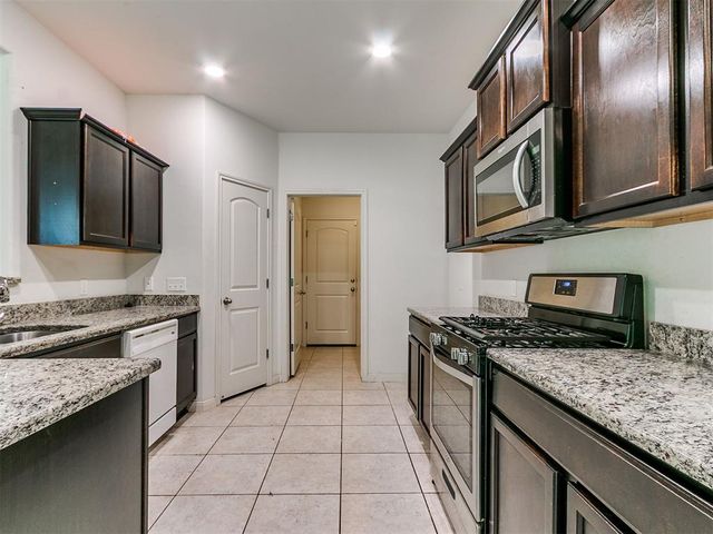 10812 SW 33rd, Yukon, OK 73099