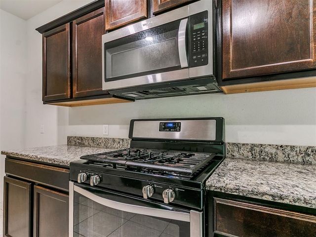 10812 SW 33rd, Yukon, OK 73099