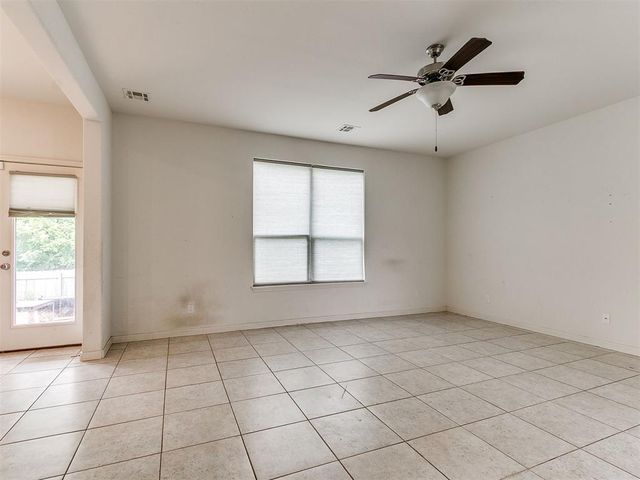10812 SW 33rd, Yukon, OK 73099