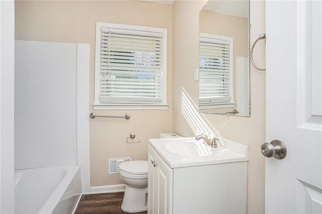 245 Bromack SE Drive, Atlanta, GA 30315