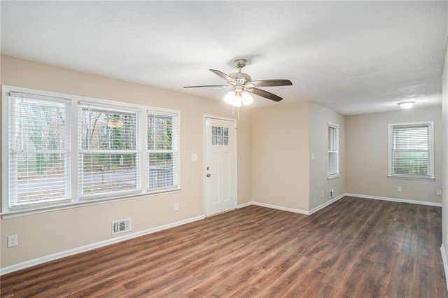 245 Bromack SE Drive, Atlanta, GA 30315