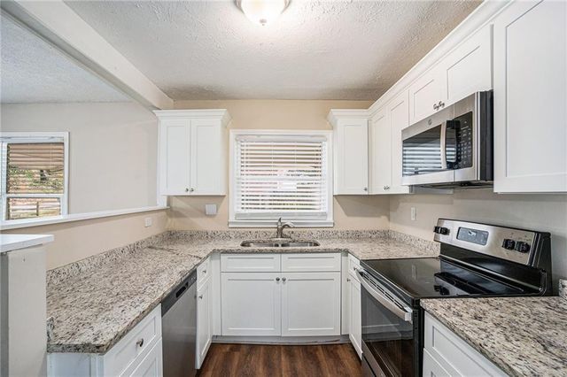 245 Bromack SE Drive, Atlanta, GA 30315