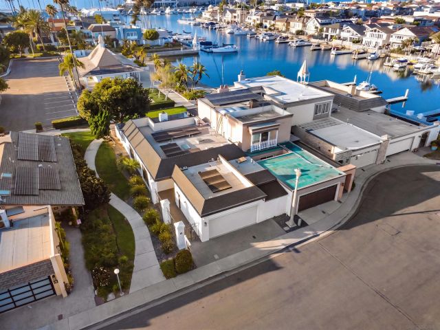 7 Gingertree LN, Coronado, CA 92118