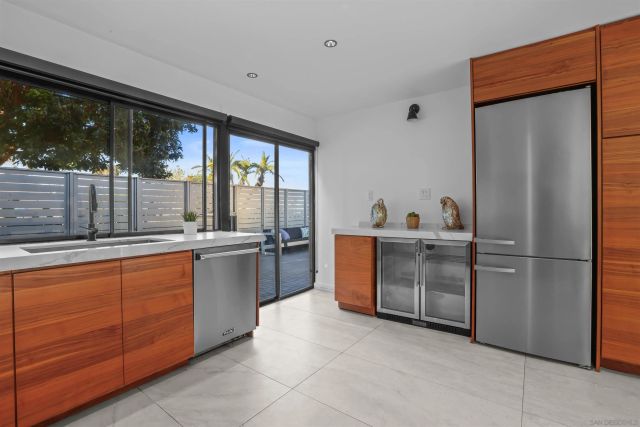 7 Gingertree LN, Coronado, CA 92118