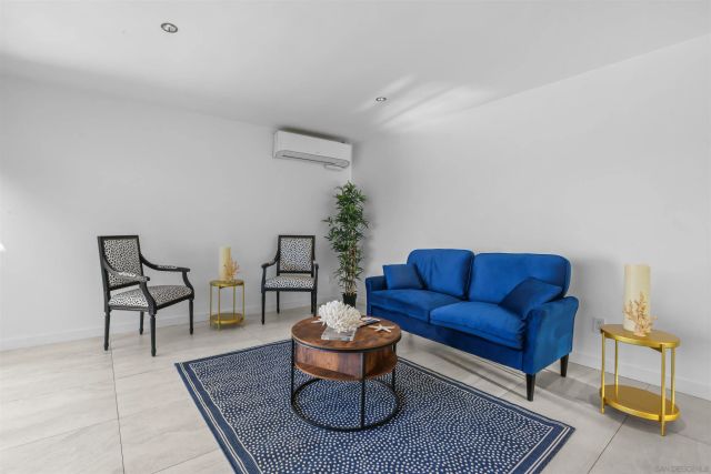 7 Gingertree LN, Coronado, CA 92118