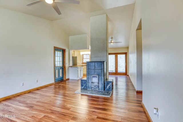 5640 Highway 11w, Rogersville, TN 37857