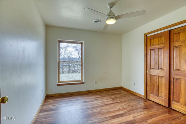 5640 Highway 11w, Rogersville, TN 37857