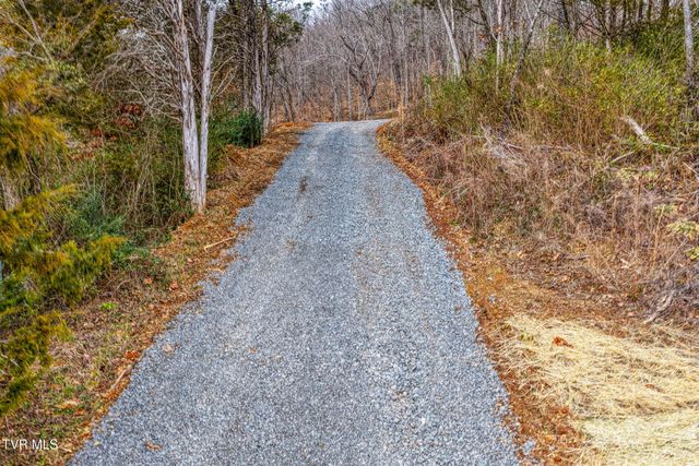 5640 Highway 11w, Rogersville, TN 37857