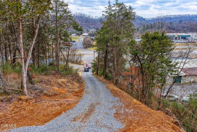 5640 Highway 11w, Rogersville, TN 37857