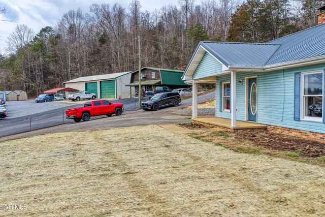 5640 Highway 11w, Rogersville, TN 37857