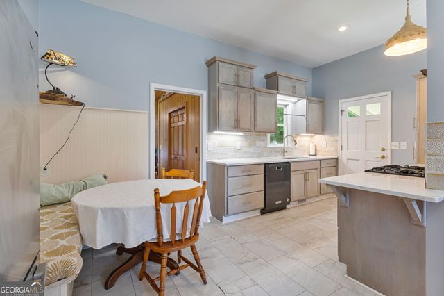 253 Starlight Drive, Sautee Nacoochee, GA 30571