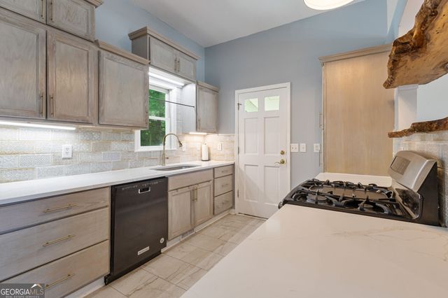 253 Starlight Drive, Sautee Nacoochee, GA 30571