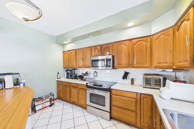249 Central Ave, New Bedford, MA 02745