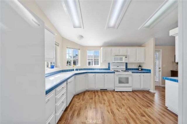 38055 Calle Amigable, Murrieta, CA 92563