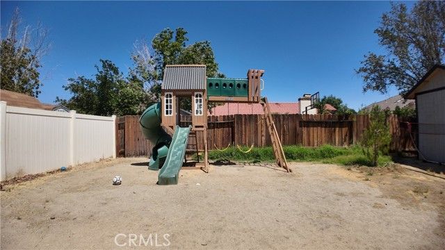 2335 Langhorn, Lancaster, CA 93535