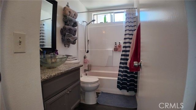 2335 Langhorn, Lancaster, CA 93535