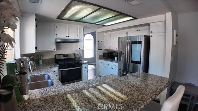 2335 Langhorn, Lancaster, CA 93535