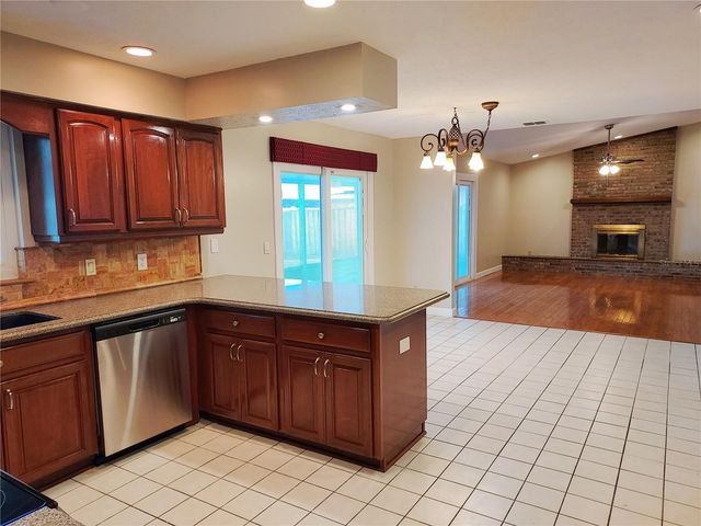 702 HYSSOP PLACE, Brandon, FL 33510
