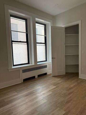 271 Dartmouth Street 2F, Boston, MA 02116