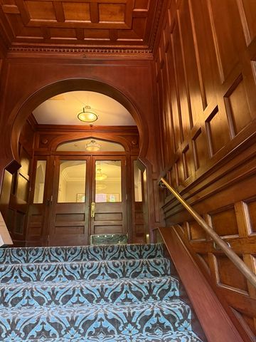 271 Dartmouth Street 2F, Boston, MA 02116