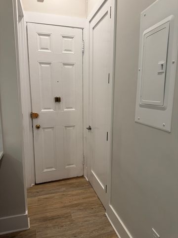 271 Dartmouth Street 2F, Boston, MA 02116