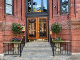 271 Dartmouth Street 2F, Boston, MA 02116