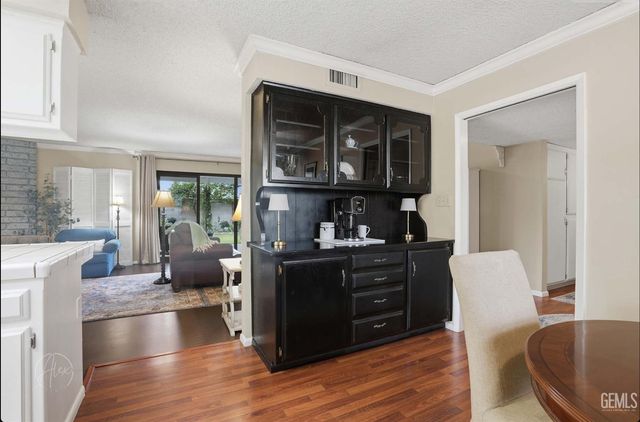 7013 Murphys Lane, Bakersfield, CA 93309