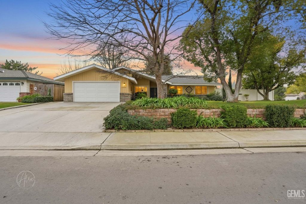 7013 Murphys Lane, Bakersfield, CA 93309