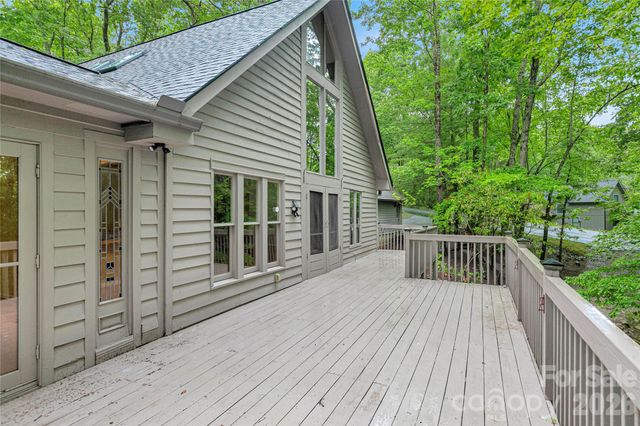 56 Guque Court, Brevard, NC 28712