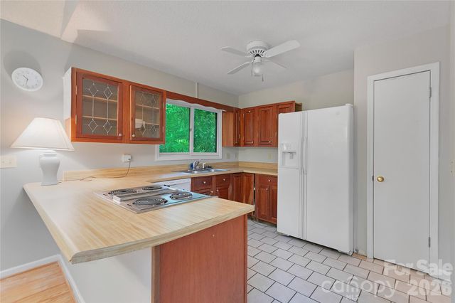 56 Guque Court, Brevard, NC 28712