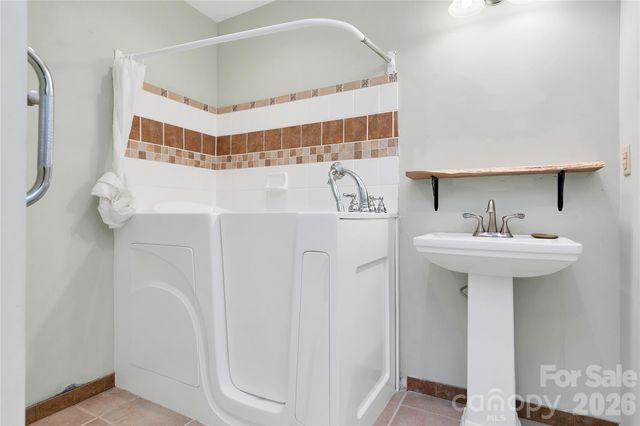 56 Guque Court, Brevard, NC 28712