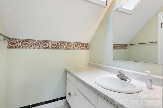 56 Guque Court, Brevard, NC 28712