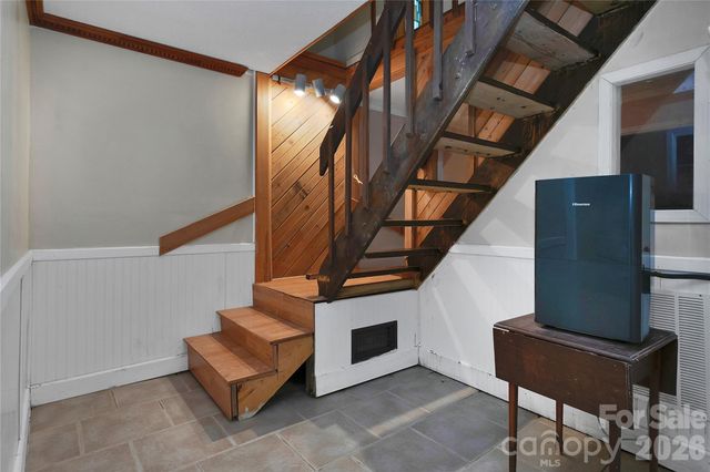 56 Guque Court, Brevard, NC 28712