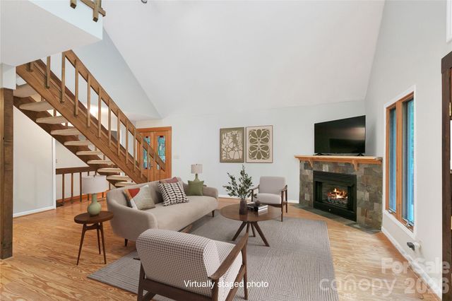 56 Guque Court, Brevard, NC 28712