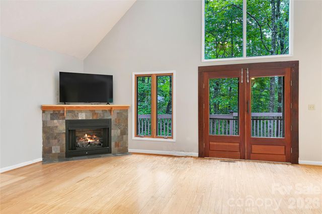 56 Guque Court, Brevard, NC 28712